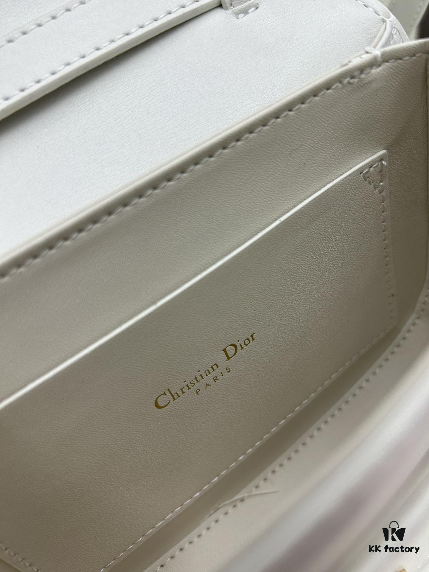 30 Montaigne Avenue Top Handle Bag (With Box) – Medium Size, Black Calfskin with CD Clasp