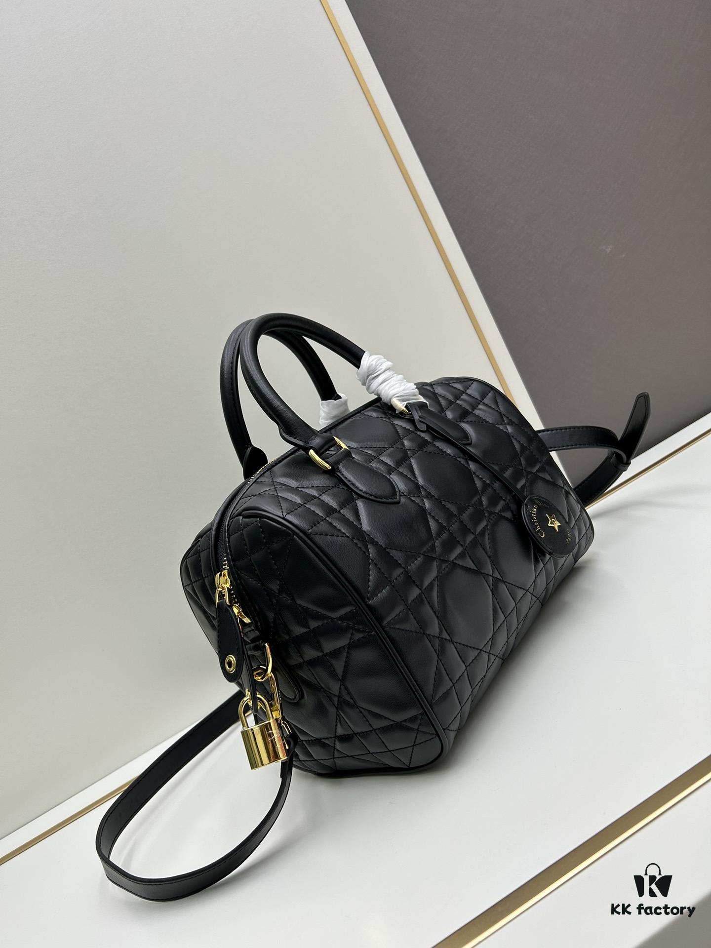 Dior Groove 25 Handbag