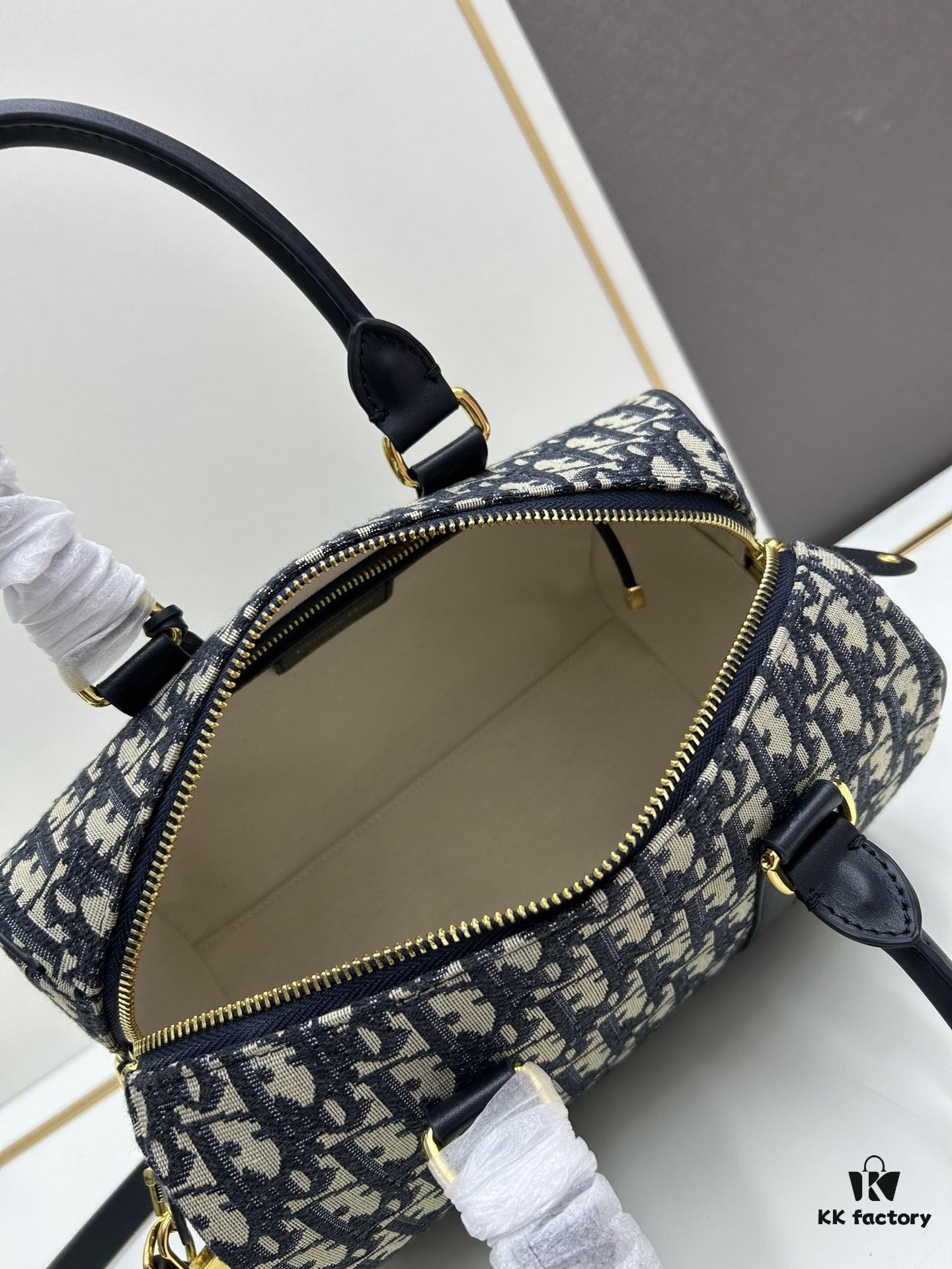 Dior Groove 25 Handbag in Blue Oblique Print Canvas