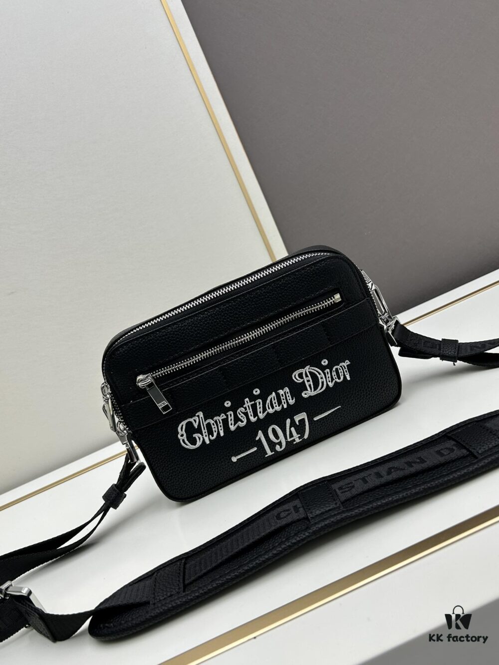 Dior Gray Grain Calfskin Camera Bag ||| Ready Stock
