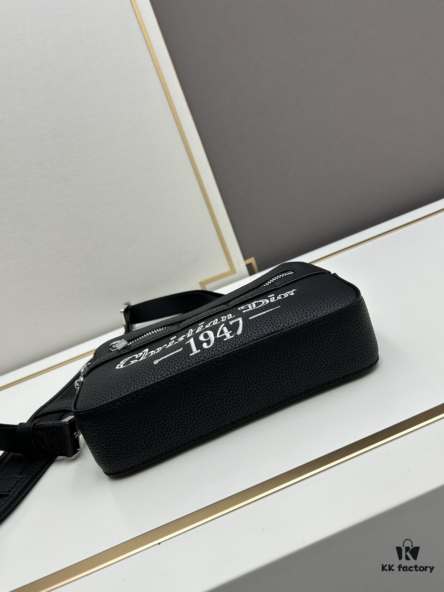 Dior Gray Grain Calfskin Camera Bag ||| Ready Stock