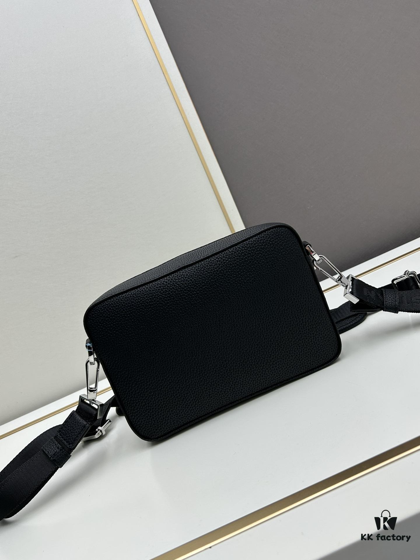 Dior Gray Grain Calfskin Camera Bag ||| Ready Stock