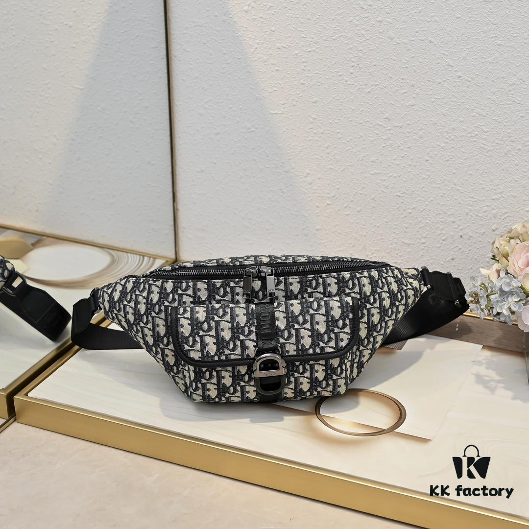 Top Original Dior Waist Bag – Black and Beige Oblique Print, 2025 Spring Collection
