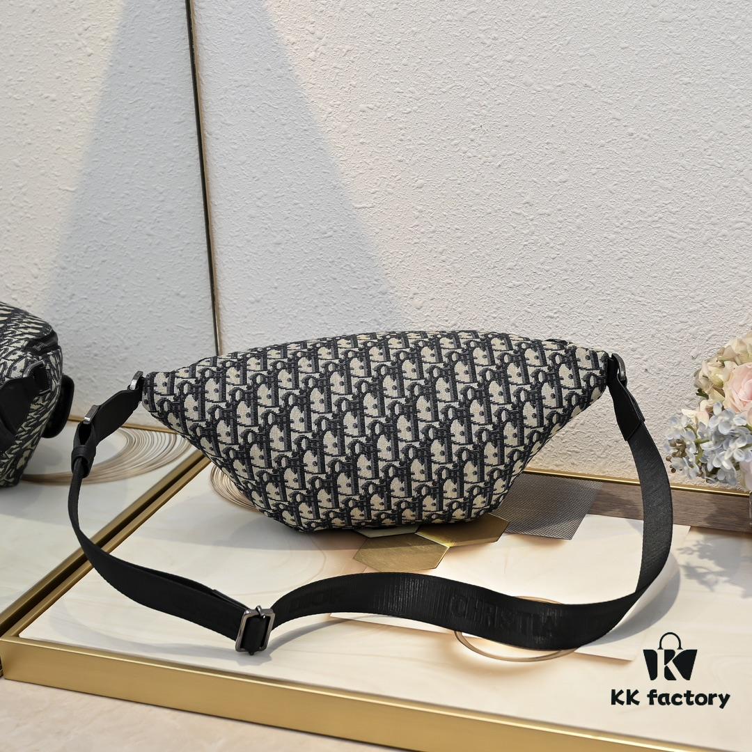 Top Original Dior Waist Bag – Black and Beige Oblique Print, 2025 Spring Collection
