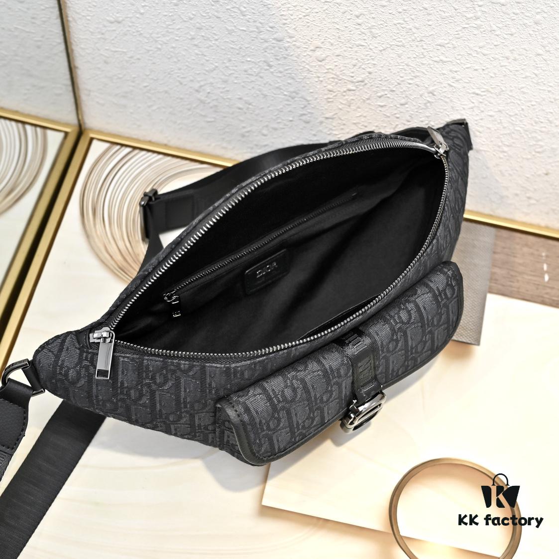 Top Original Dior Waist Bag – New Spring 2025 Collection in Beige and Black Oblique Print