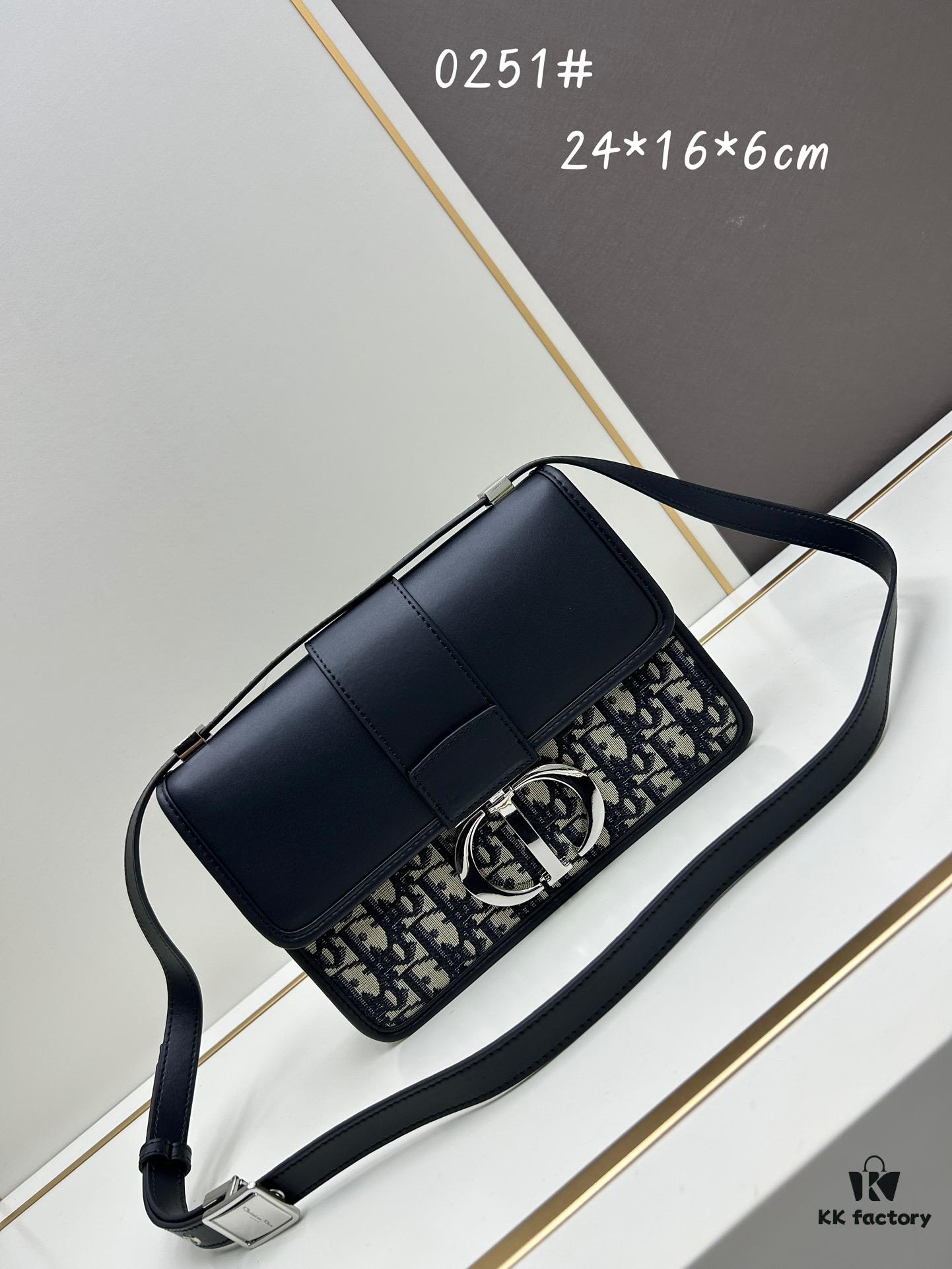 Large Di0r 30 Montaigne ♥️ Montaigne Bag