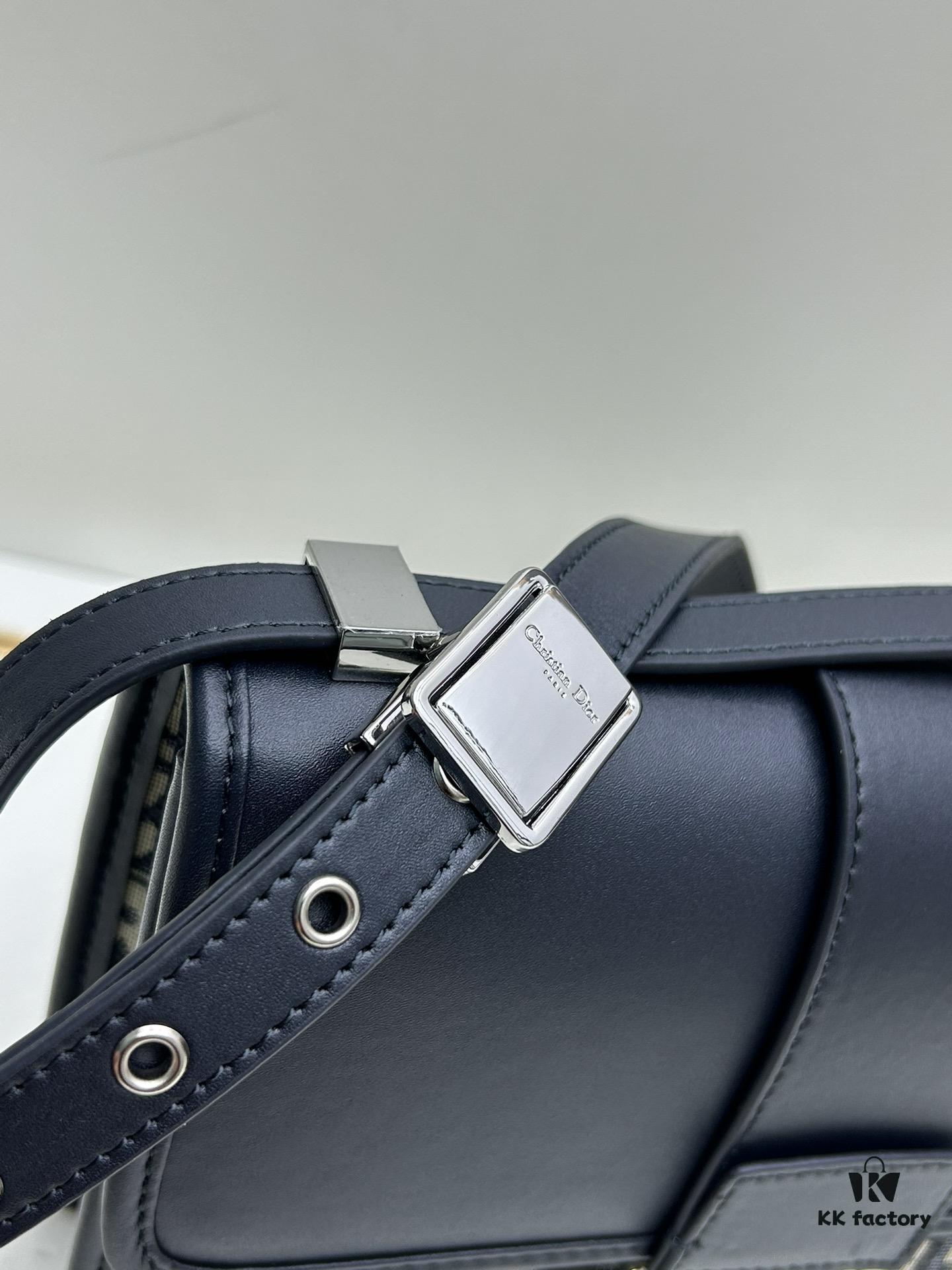 Large Di0r 30 Montaigne ♥️ Montaigne Bag