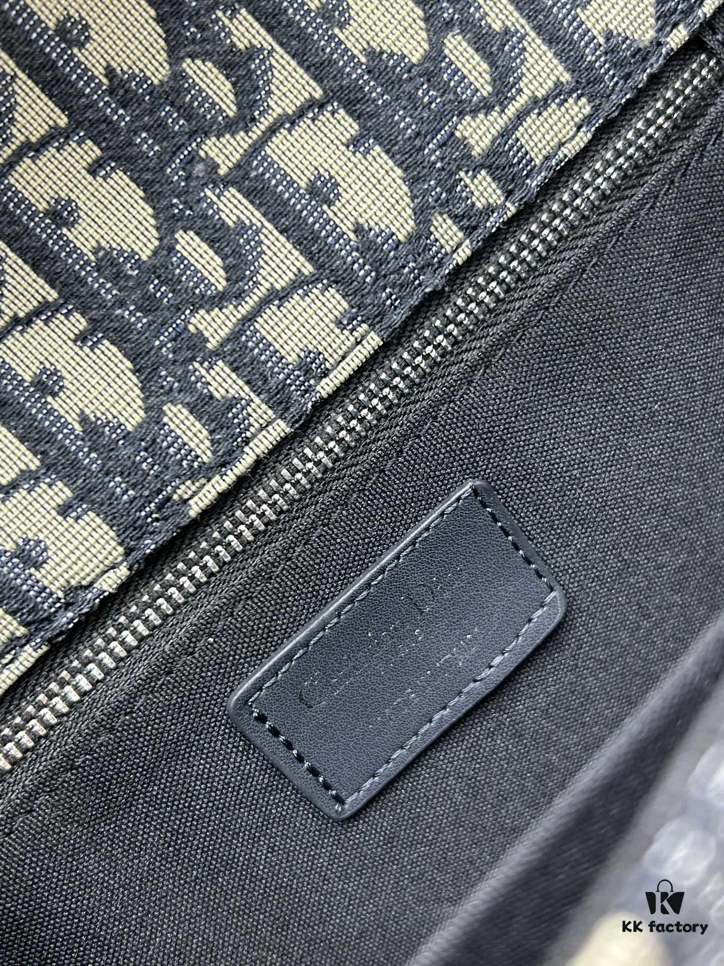 Large Di0r 30 Montaigne ♥️ Montaigne Bag