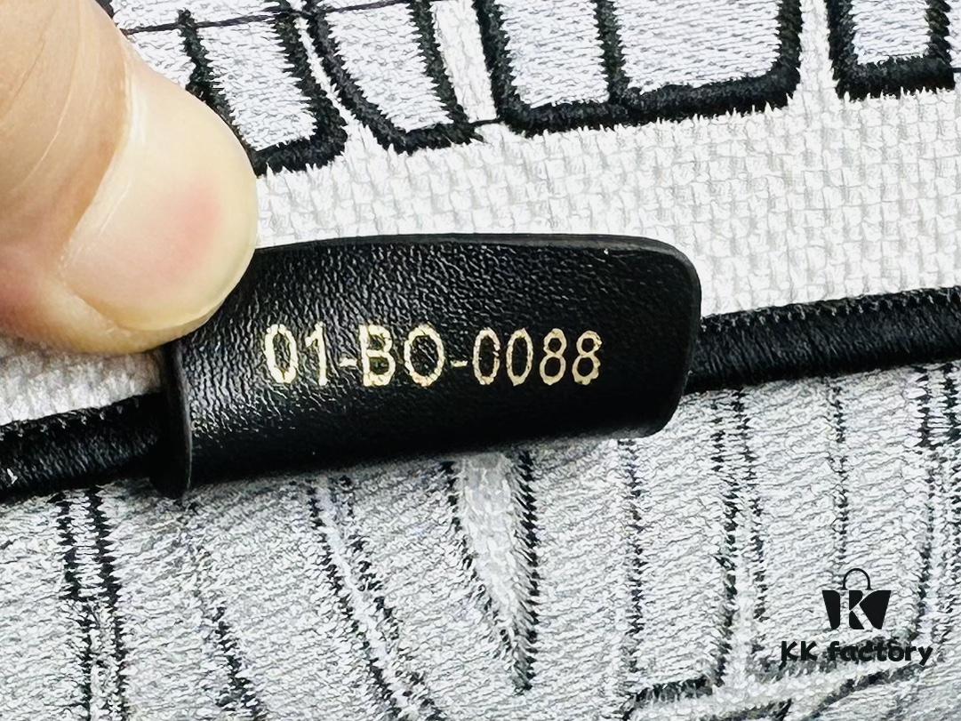 Book Tote Bag (Small Size, Embroidered 26.5cm)