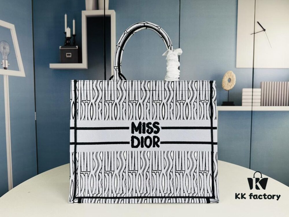 Embroidered Large [Dior Book Tote] Original Order