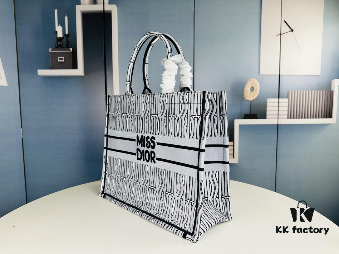 Embroidered Large [Dior Book Tote] Original Order