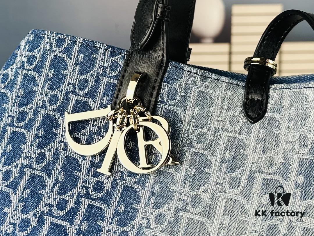 Small Dior Toujours Bag