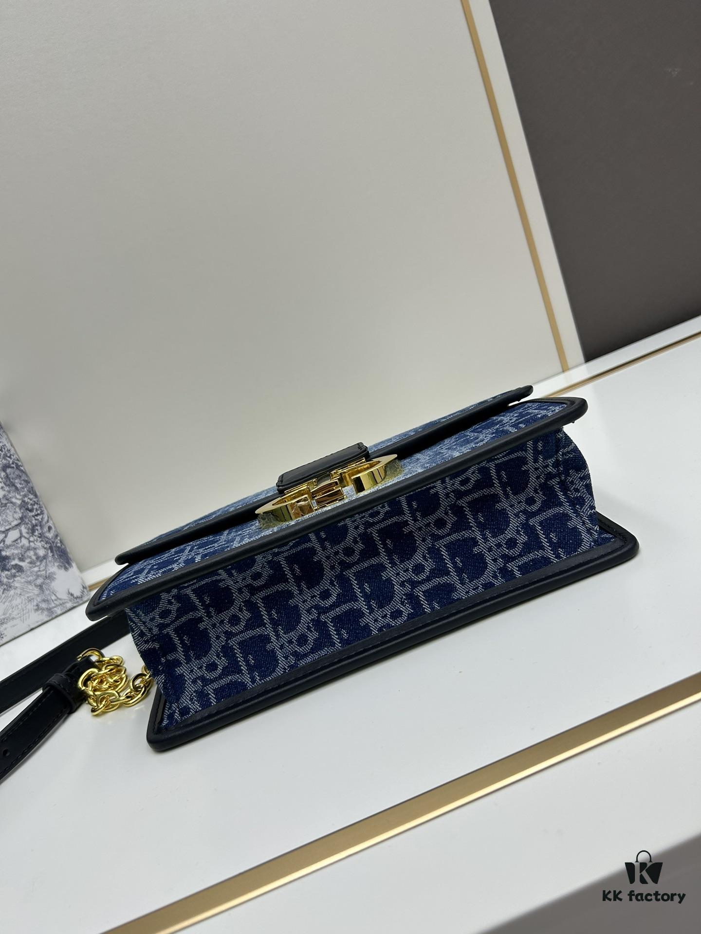 Large 30 Montaigne East-West Chain Bag in Denim Dior Oblique Jacquard