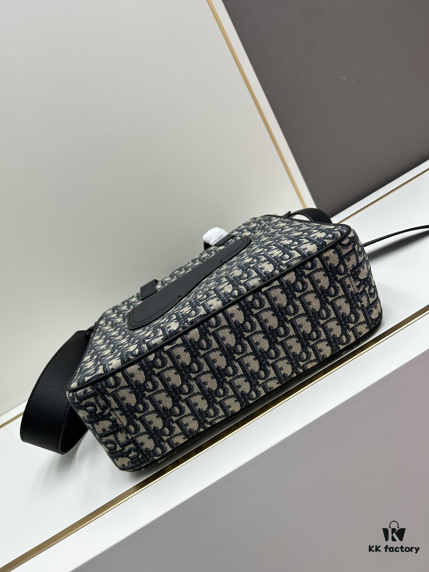 DIOR Must-Have Accessory for Fashion-Forward Men