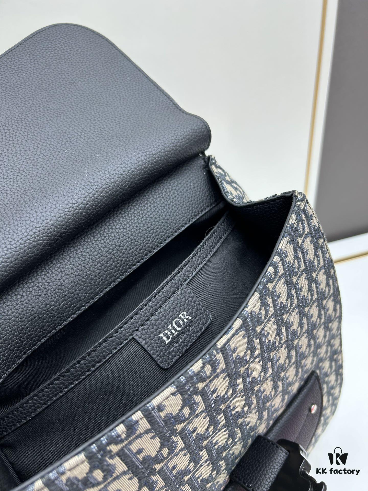 Gallop Backpack in Black Grained Calfskin, Size 29x24x12, Model No. 9038