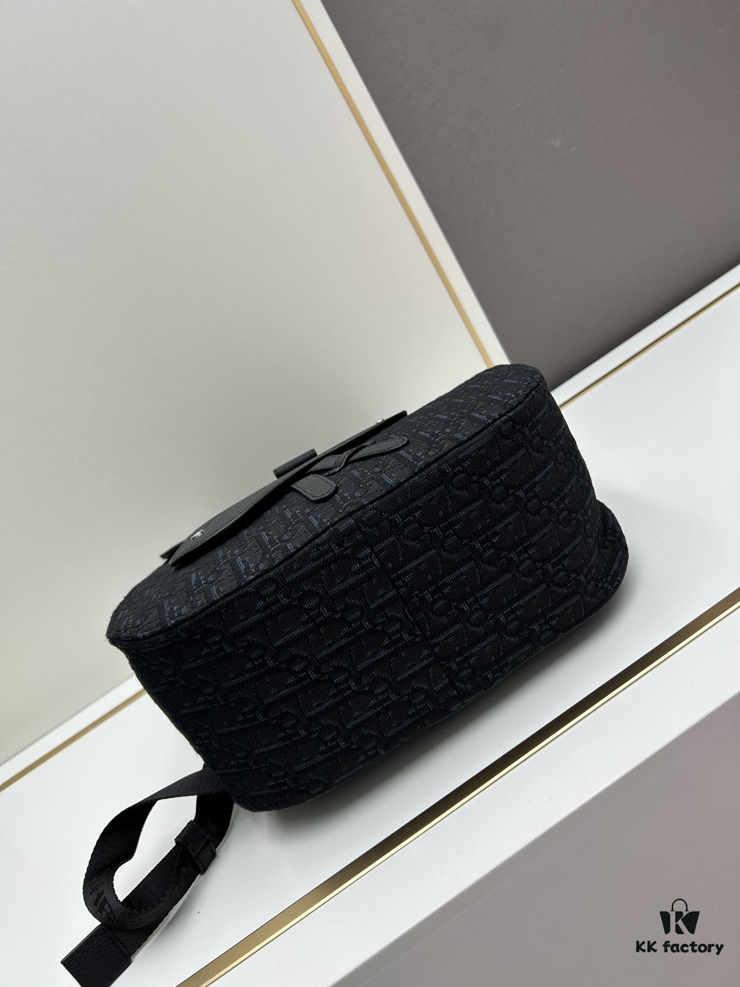 Gallop Backpack in Black Grained Calfskin, Size 29x24x12, Model No. 9038