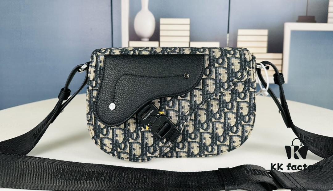 Saddle Messenger Bag with Box (Beige and Black Oblique Print)