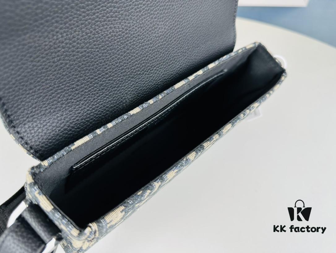 Saddle Messenger Bag with Box (Beige and Black Oblique Print)