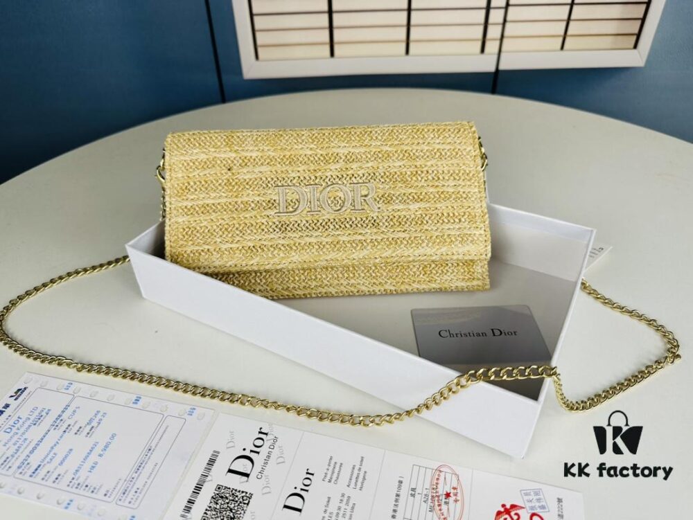 Hot Selling DIOR Straw Bag with Box + DIOR Phone Chain = DIY Evening Clutch
