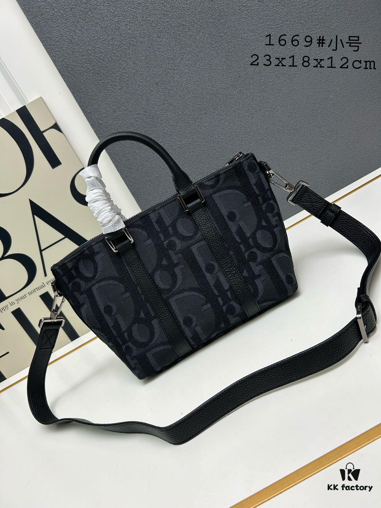 Weekender 25 Handbag in Black Oversized Oblique Print