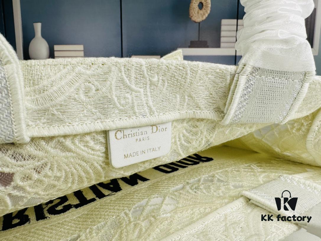 Original Order Embroidered Medium Di0r Book Tote