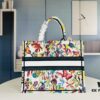 Embroidered Large [Dior Book Tote]