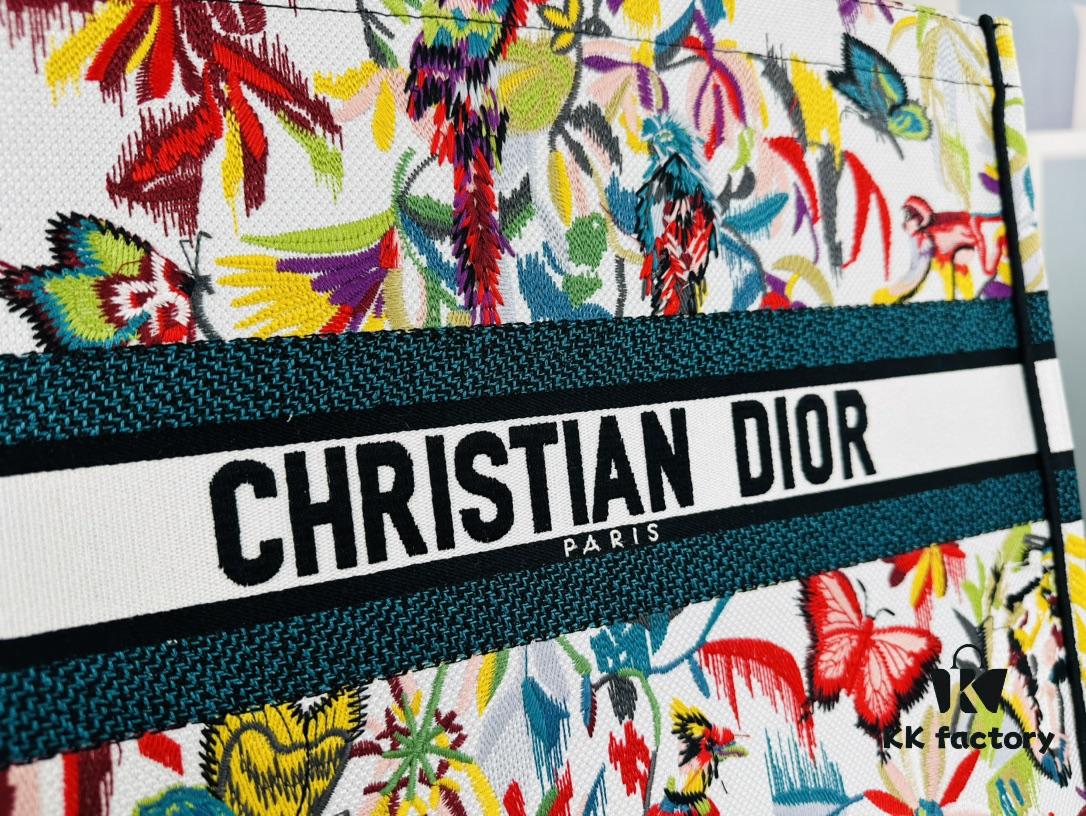 Embroidered Large [Dior Book Tote]
