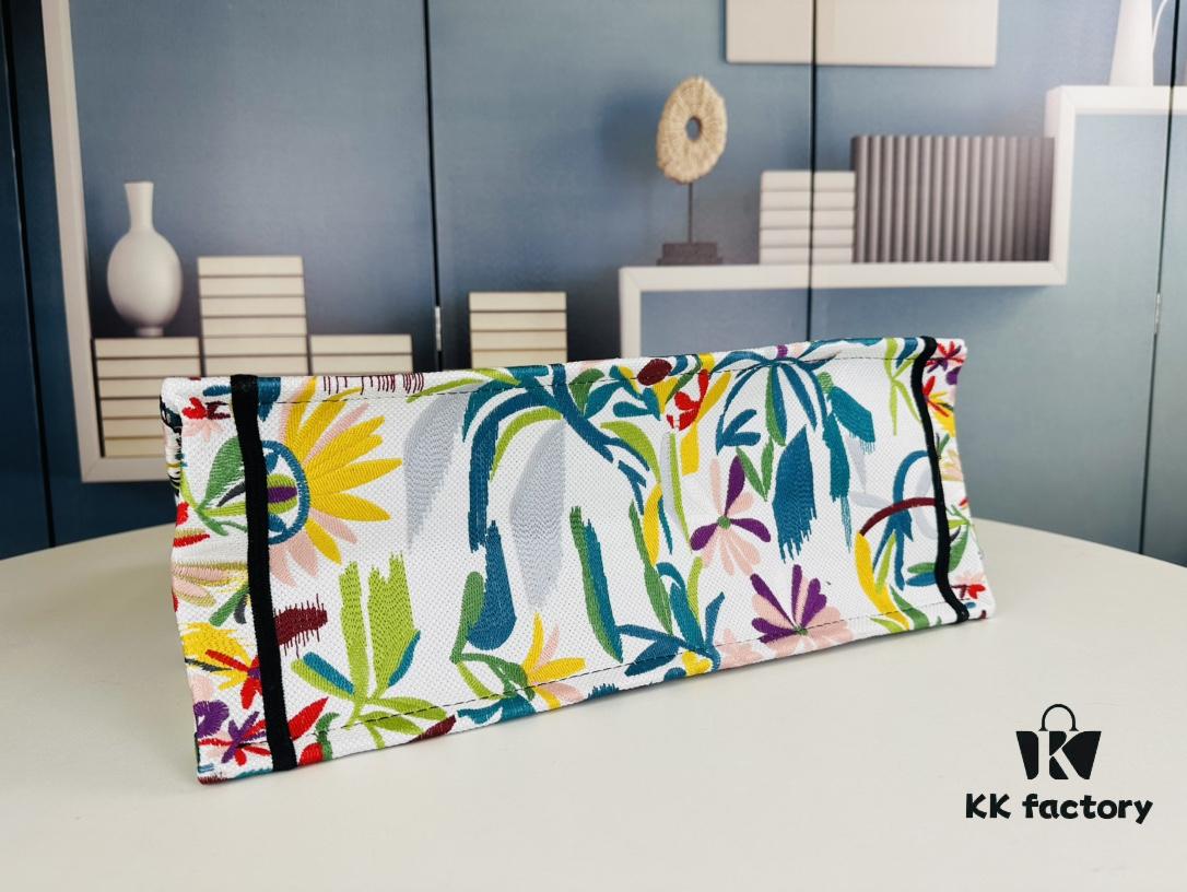 Embroidered Large [Dior Book Tote]