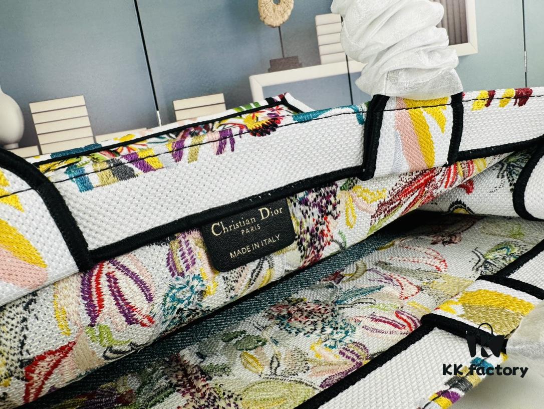 Embroidered Large [Dior Book Tote]