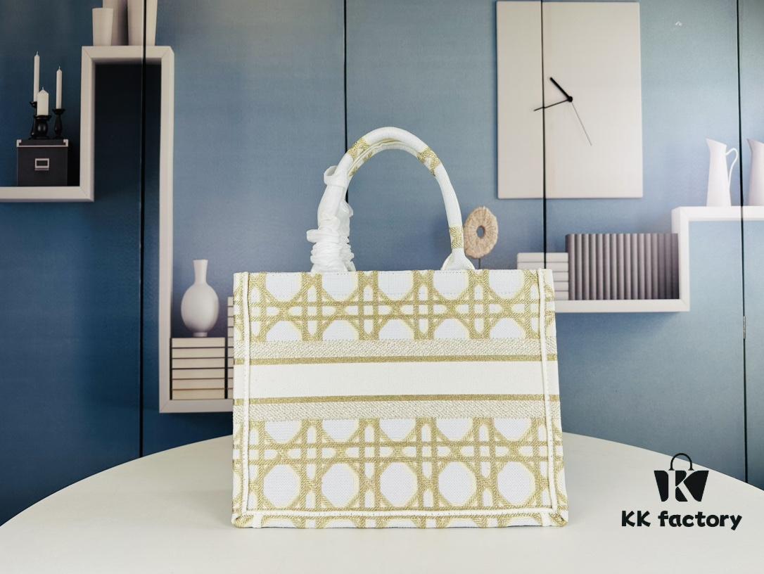 Original Order Embroidered Medium Di0r Book Tote