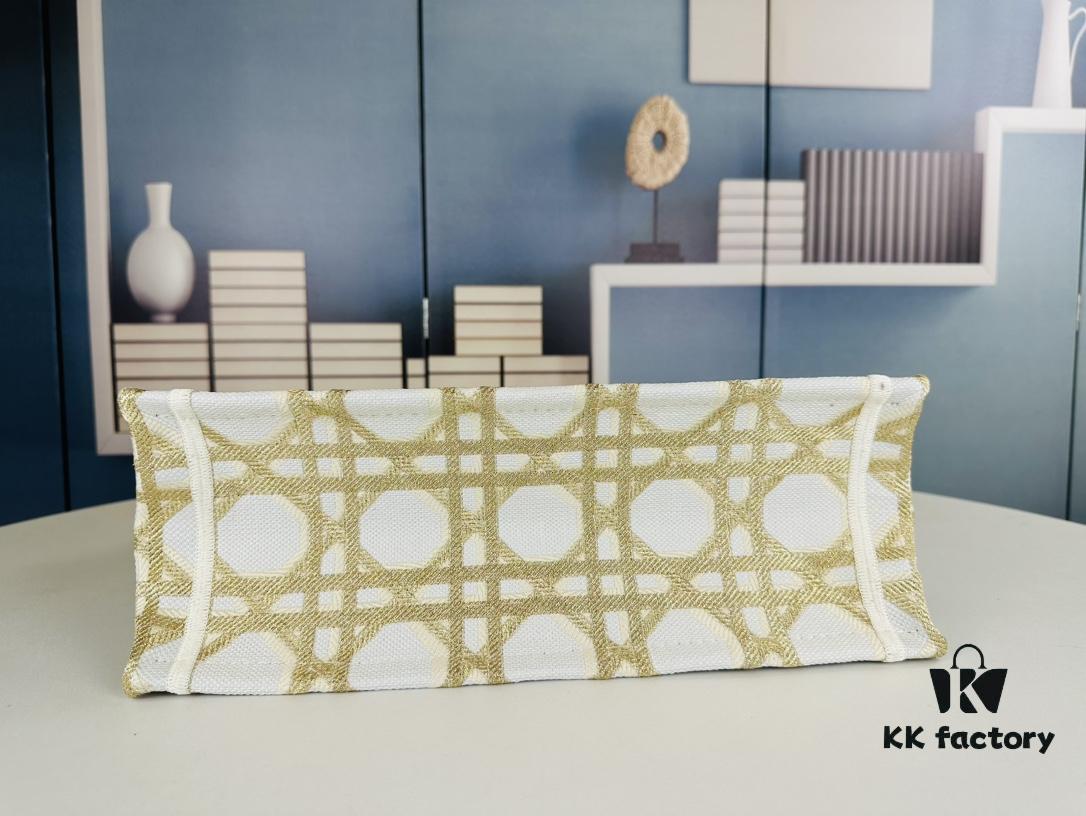 Original Order Embroidered Medium Di0r Book Tote