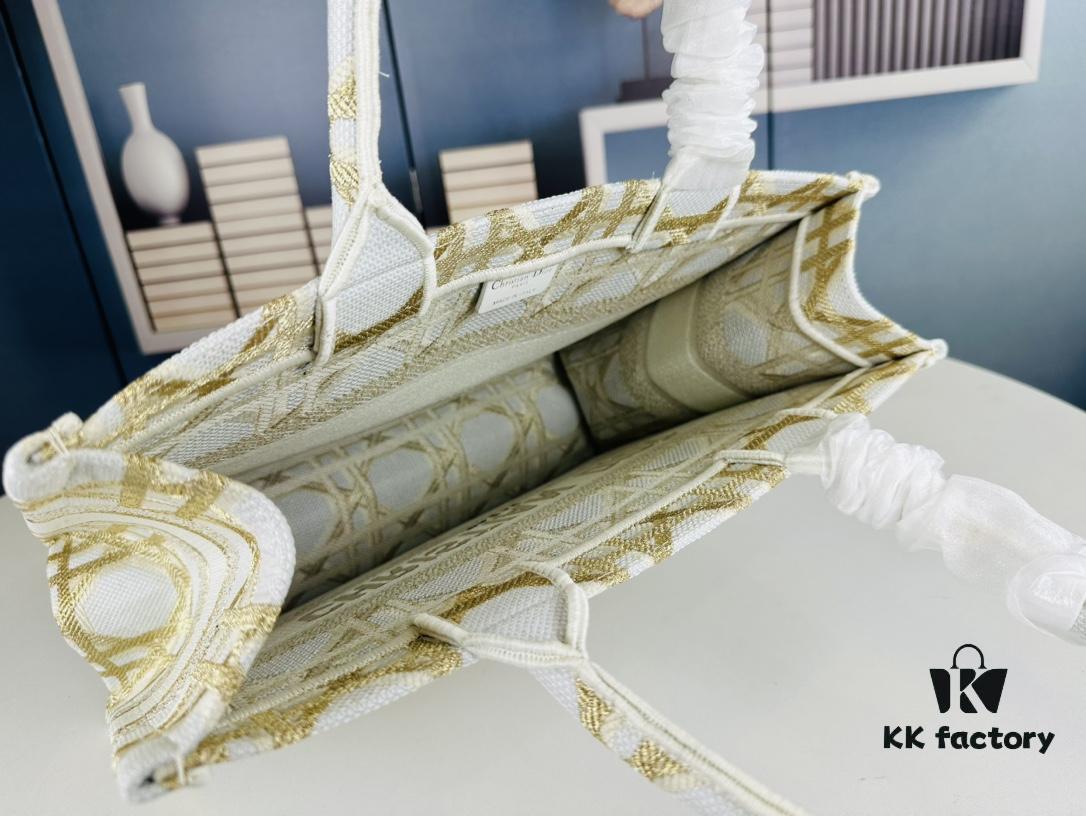 Original Order Embroidered Medium Di0r Book Tote