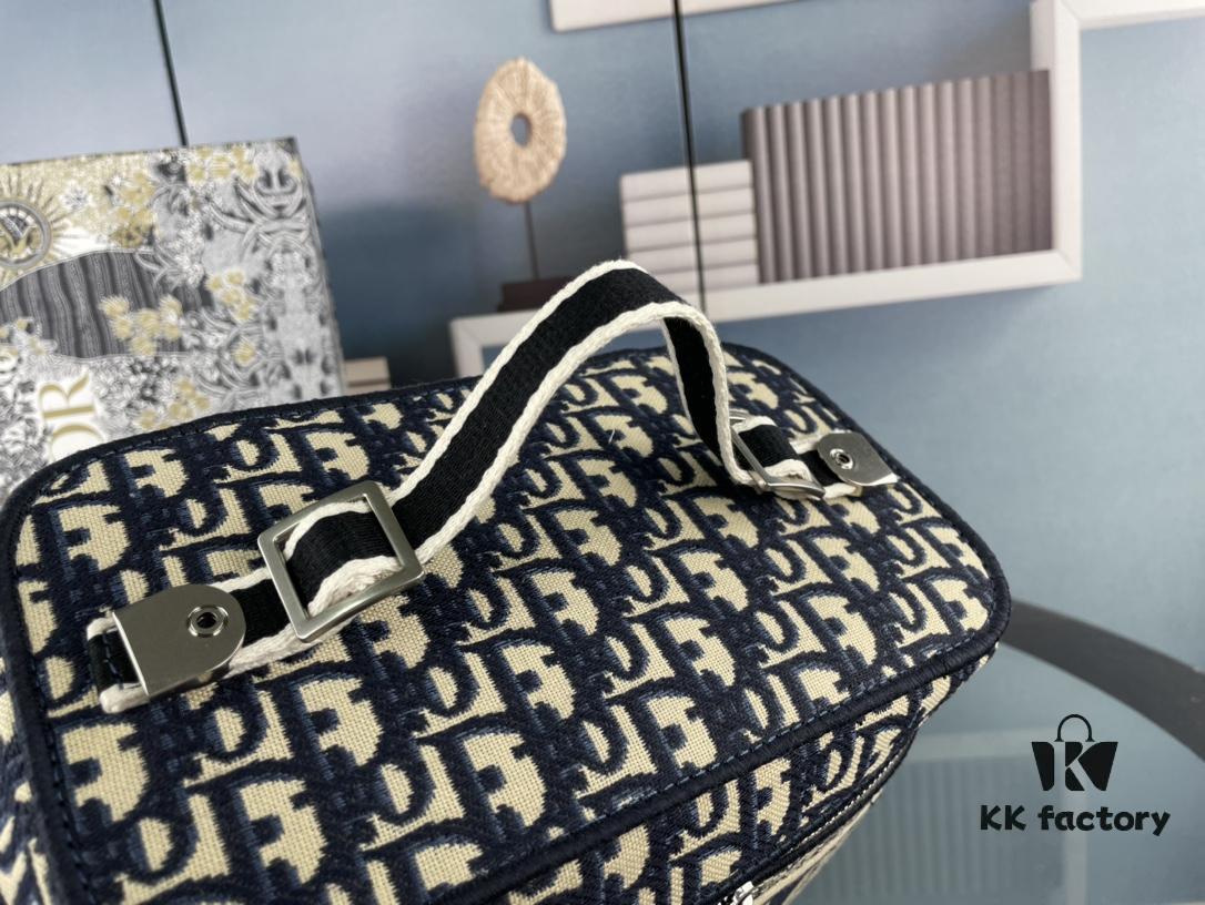 Dior DIOR Vintage Pattern Embroidered Hottest Makeup Pouch - Extra Large Capacity, Can Hold a Lot of Items, Essential for Travel