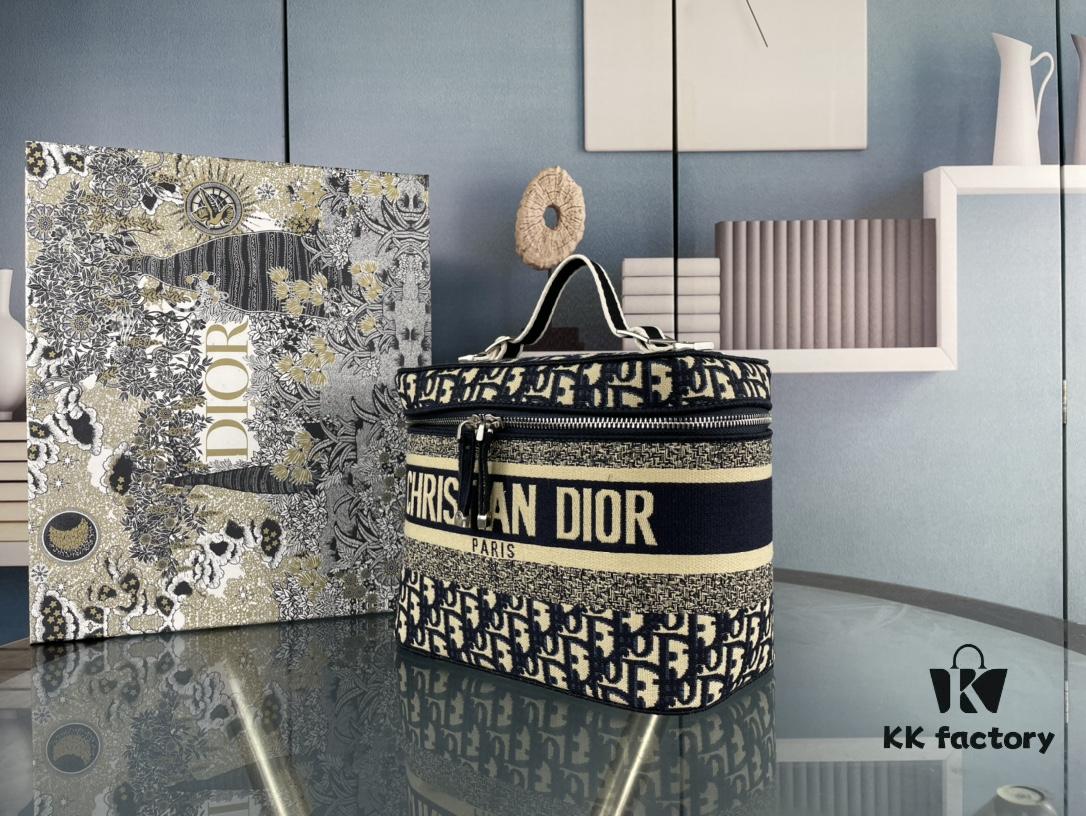 Dior DIOR Vintage Pattern Embroidered Hottest Makeup Pouch - Extra Large Capacity, Can Hold a Lot of Items, Essential for Travel