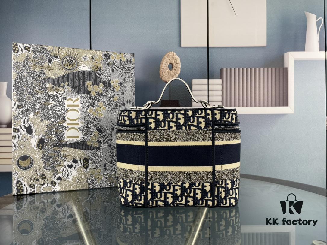Dior DIOR Vintage Pattern Embroidered Hottest Makeup Pouch - Extra Large Capacity, Can Hold a Lot of Items, Essential for Travel