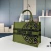 Original Order Embroidered Medium Di0r Book Tote