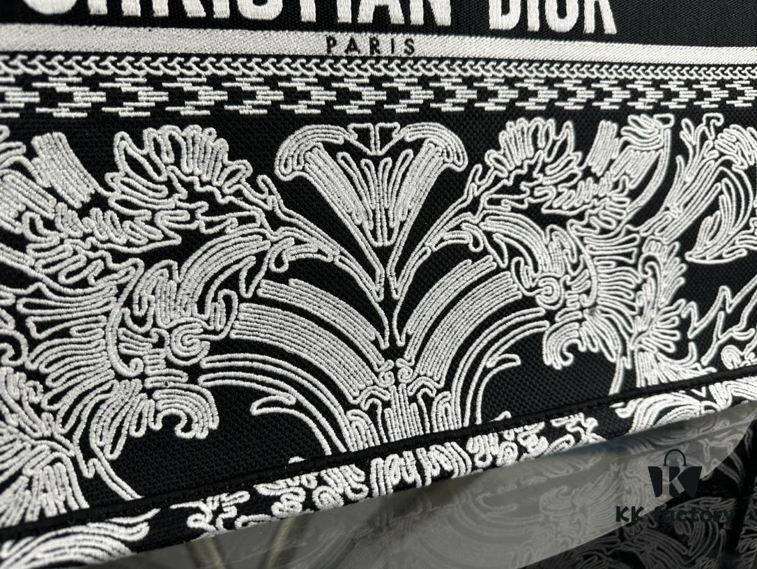 Original Order Embroidered Large Di0r Book Tote