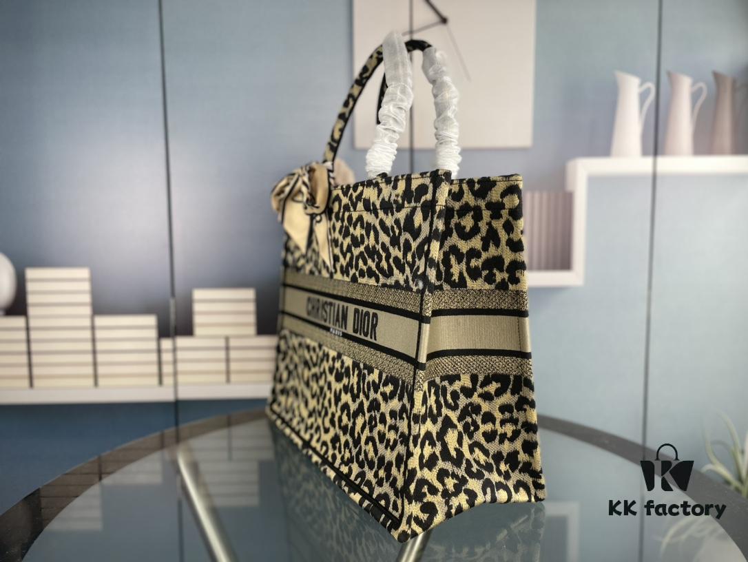 Embroidered Large Size [Original Order] Dior Book Tote