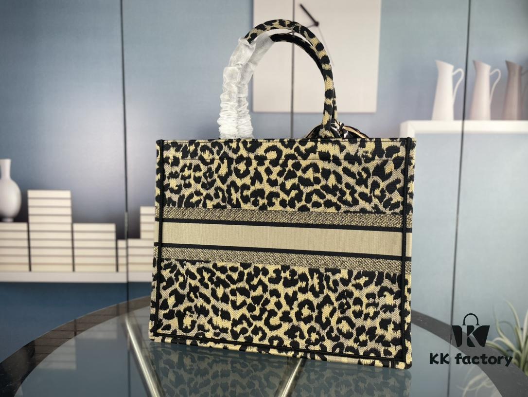 Embroidered Large Size [Original Order] Dior Book Tote
