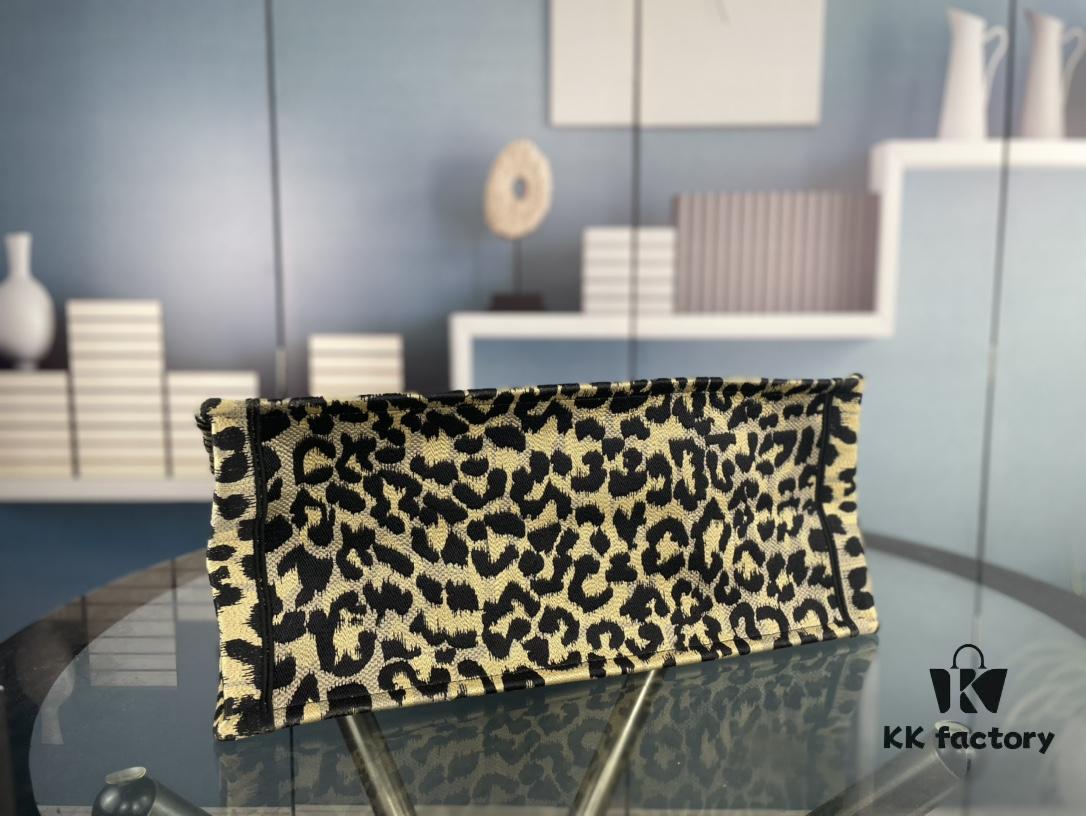 Embroidered Large Size [Original Order] Dior Book Tote