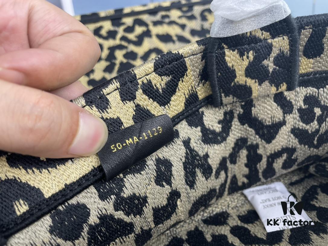 Embroidered Large Size [Original Order] Dior Book Tote