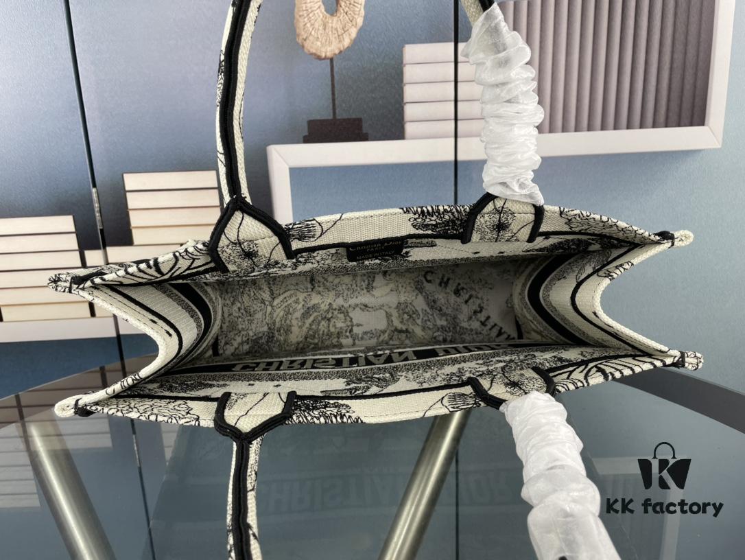 Embroidered Medium [Dior Book Tote] Original Order