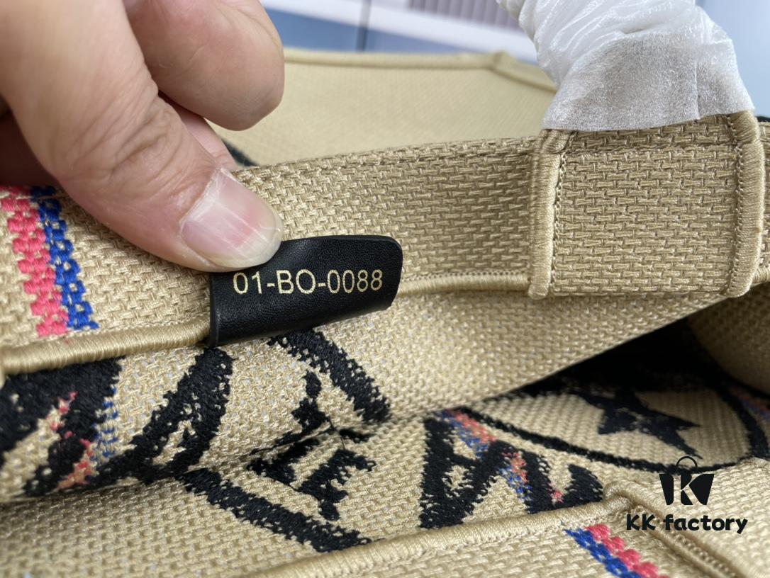 Original Order Embroidered Medium Di0r Book Tote