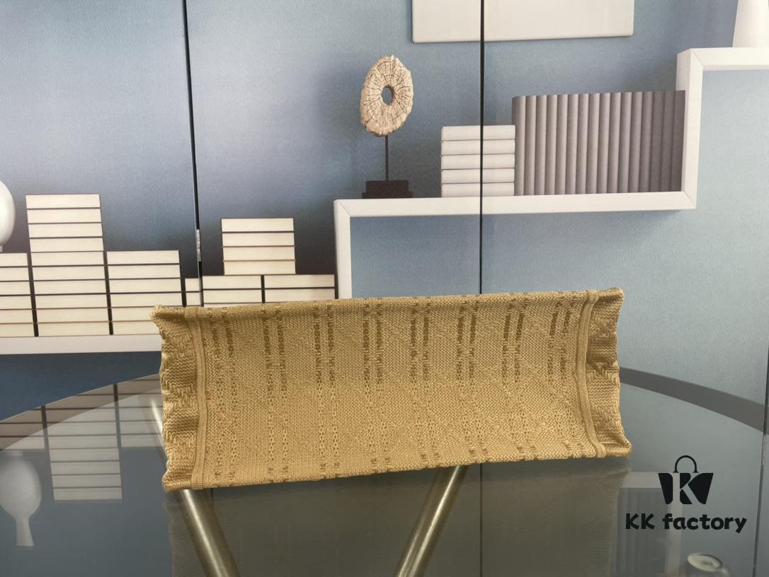 Original Order Embroidered Medium [Di0r Book Tote]