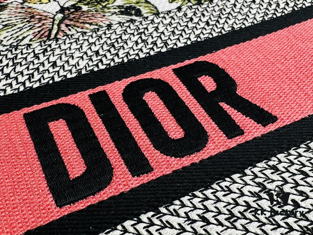 Original Order Embroidered Medium [Dior Book Tote]