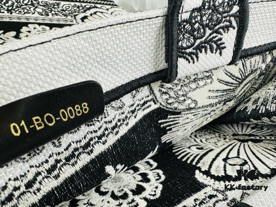 Embroidered Large Di0r Book Tote (Original Order)