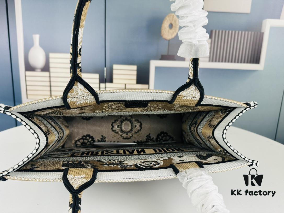 Original Order Embroidered Medium Di0r Book Tote