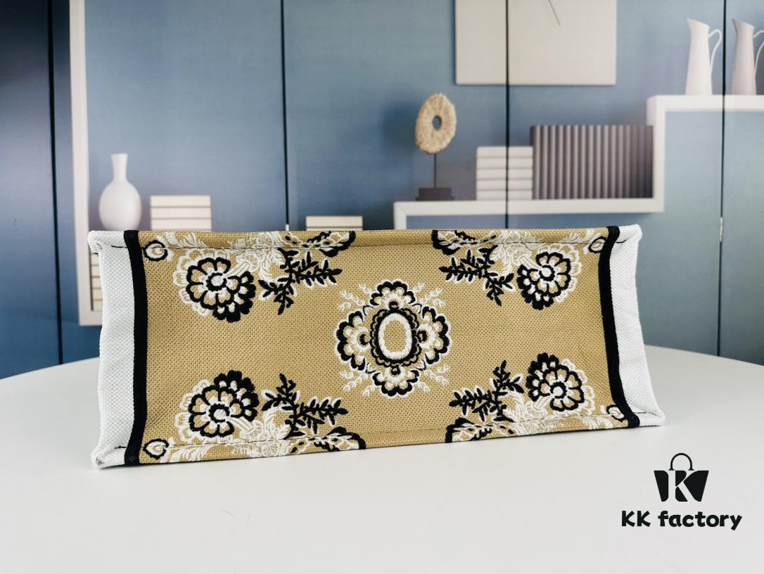 Embroidered Large [Di0r Book Tote]