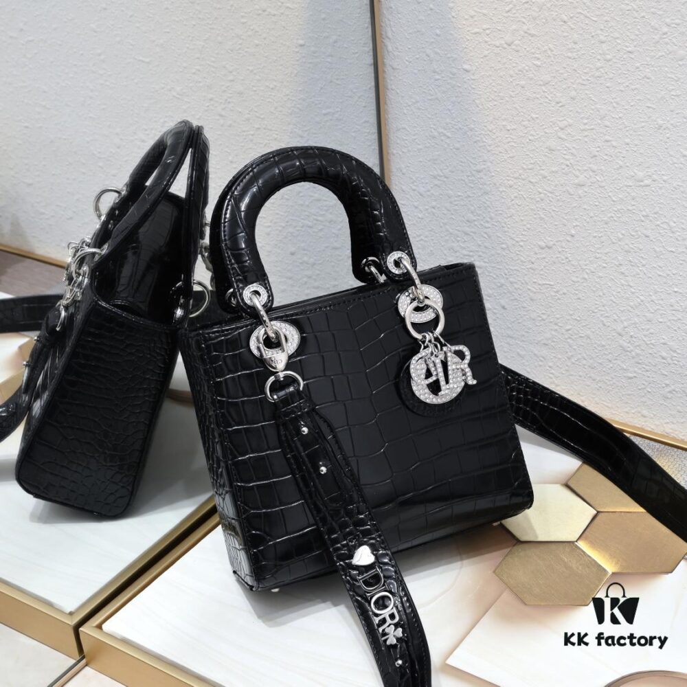 Top Original 🔥 Lady Dior Four Quilted Diamond Princess Bag