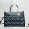 Dior New Arrival Tote Bag in Calfskin